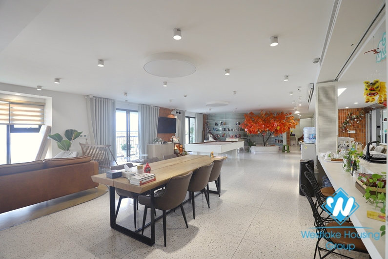 Large size apartment 4 bedrooms for rent at D' Leroi soleil Xuan Dieu.